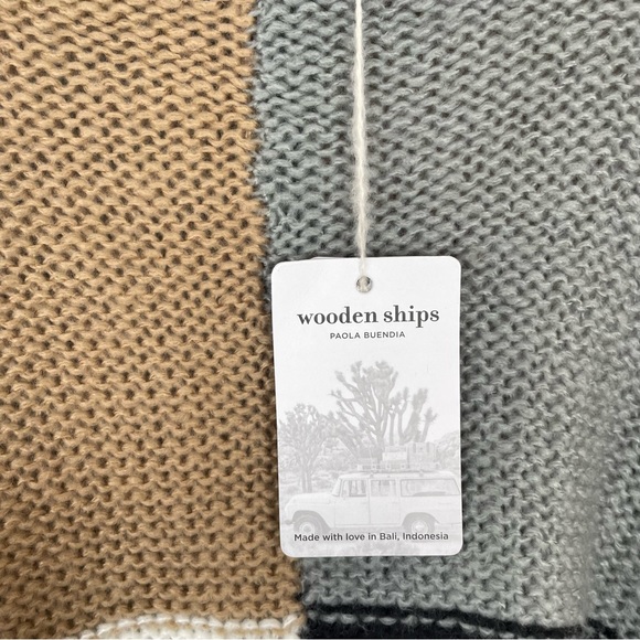 NWT Wooden Ships by Paola Buendia Oversized Boxy Soft Knit Colorblock Sweater - Picture 13 of 16